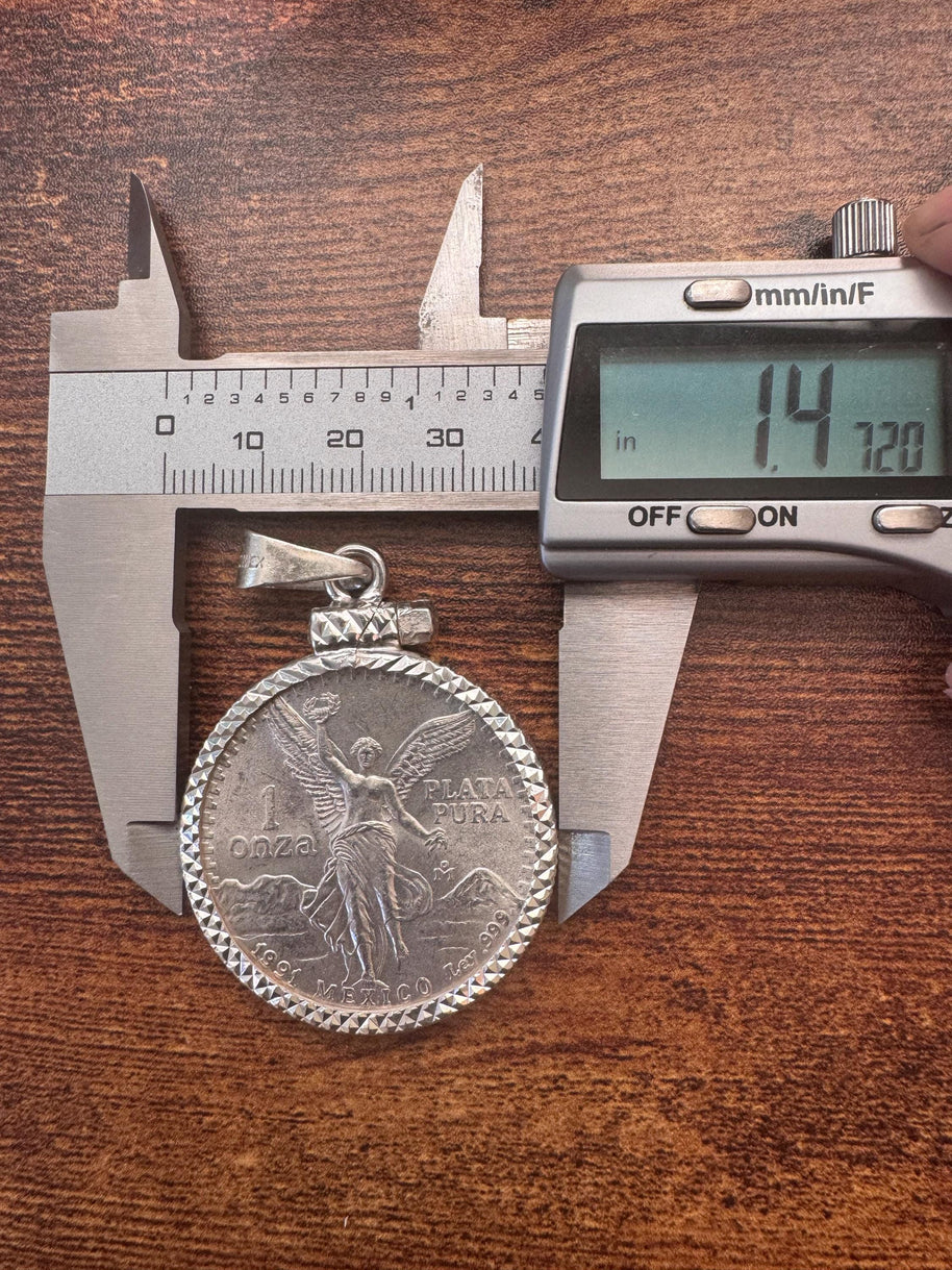 Colgante Centenario para hombre en plata 925, diseño del símbolo de la libertad