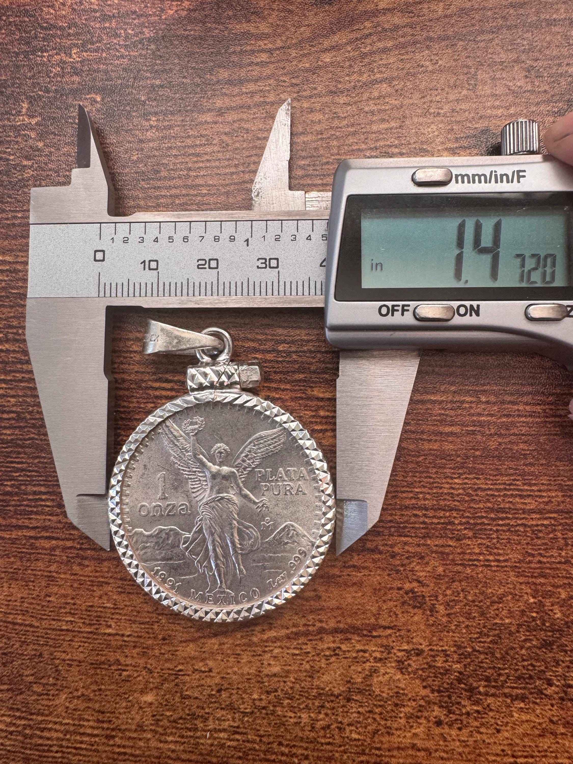 Colgante Centenario para hombre en plata 925, diseño del símbolo de la libertad