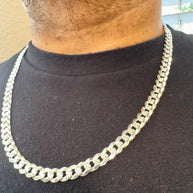 Long 925 silver Cuban chain with diamond-cut detailing and lobster clasp / 925 Cadena cubana de plata de ley diamantada y broche de langosta