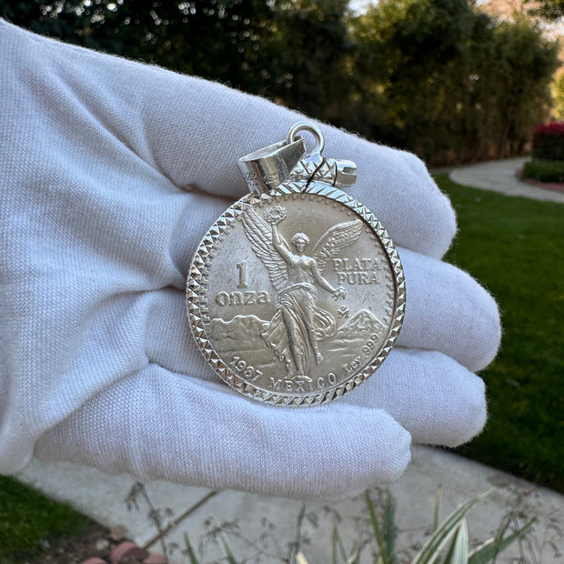 Colgante Centenario para hombre en plata 925, diseño del símbolo de la libertad
