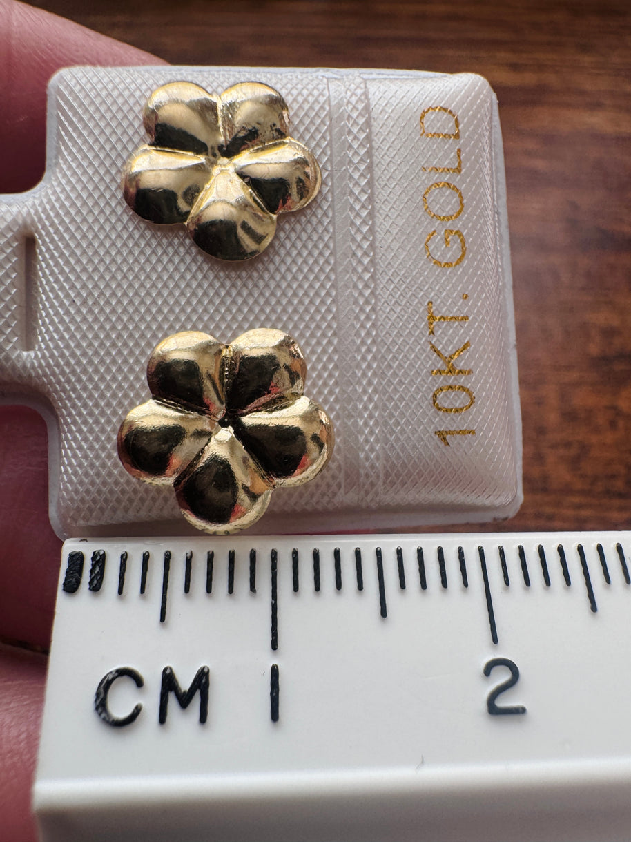 10K Gold Flower Stud Earrings | Dainty Floral| Small Gold