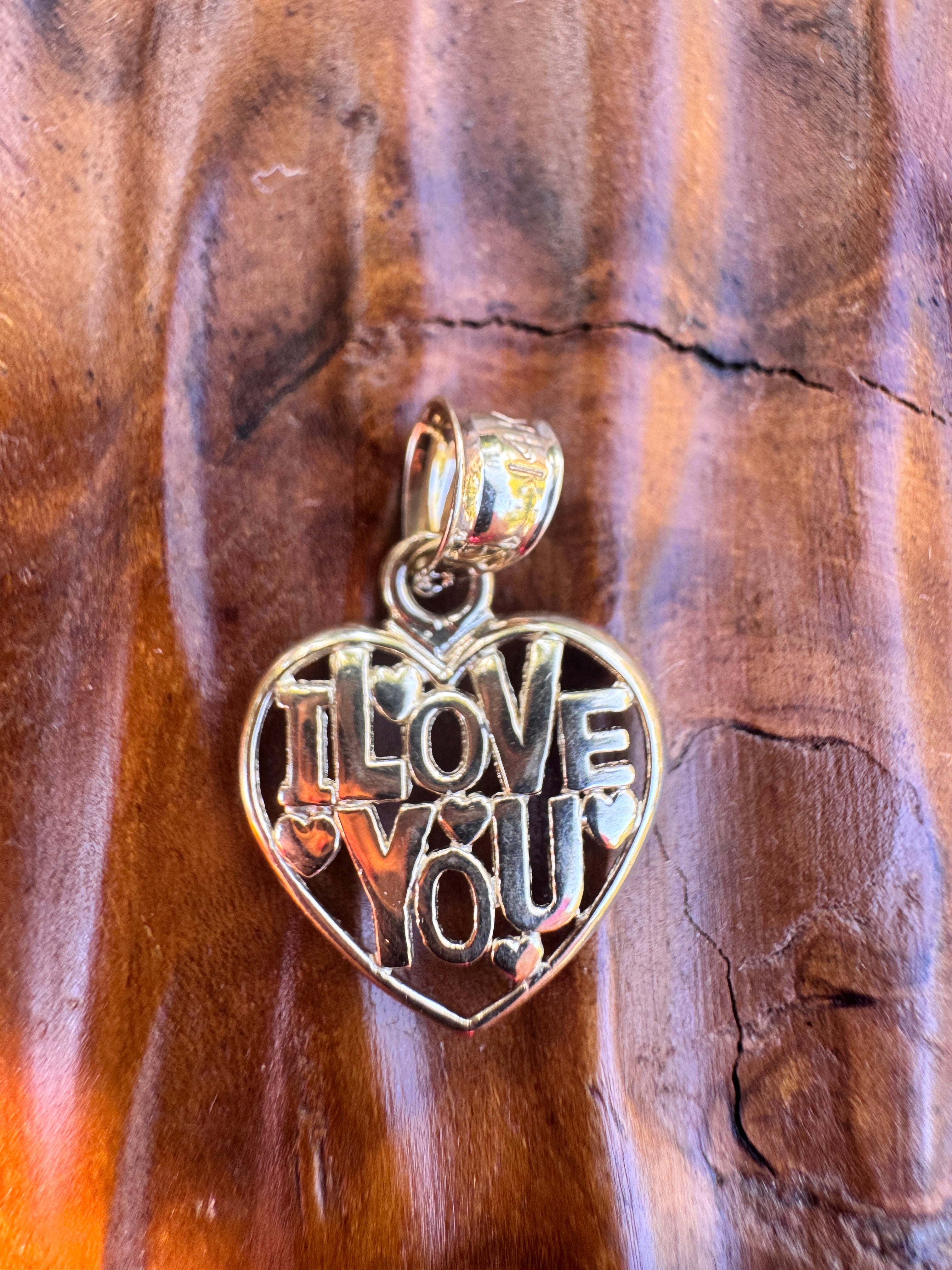 14K Petite Gold Love Heart Pendant