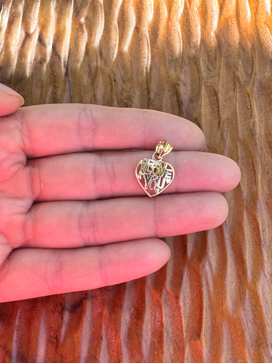 14K Petite Gold Love Heart Pendant