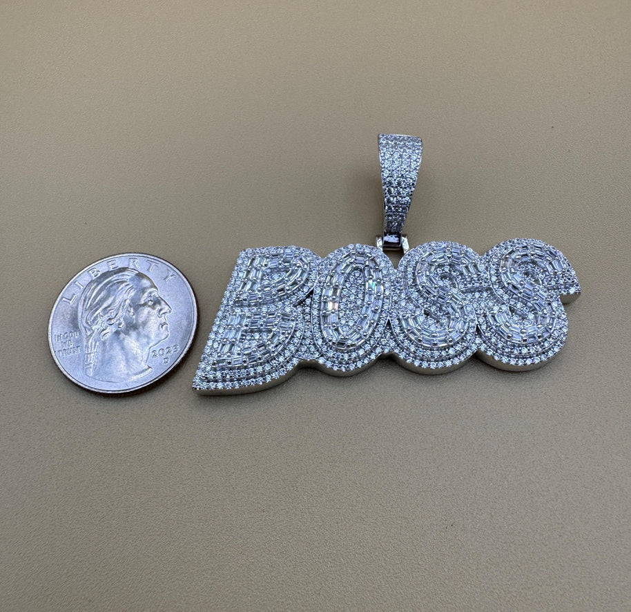 925 Sterling Silver BOSS Pendant - Made in Italy with dazzling detail - Dije BOSS en Plata de Ley 925 - Italiano con detalles deslumbrantes