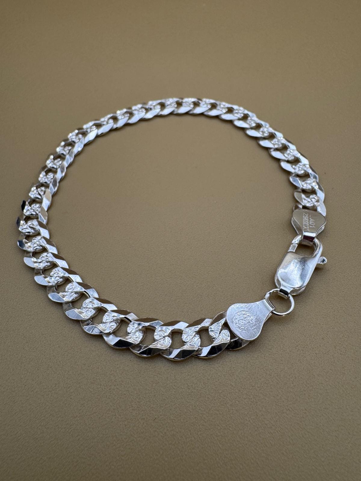 Pulsera elegante de plata 925, eslabón cubano |Elegant 925 silver Cuban link bracelet