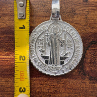 MEDALLA de San Benito en Plata de Ley 925.